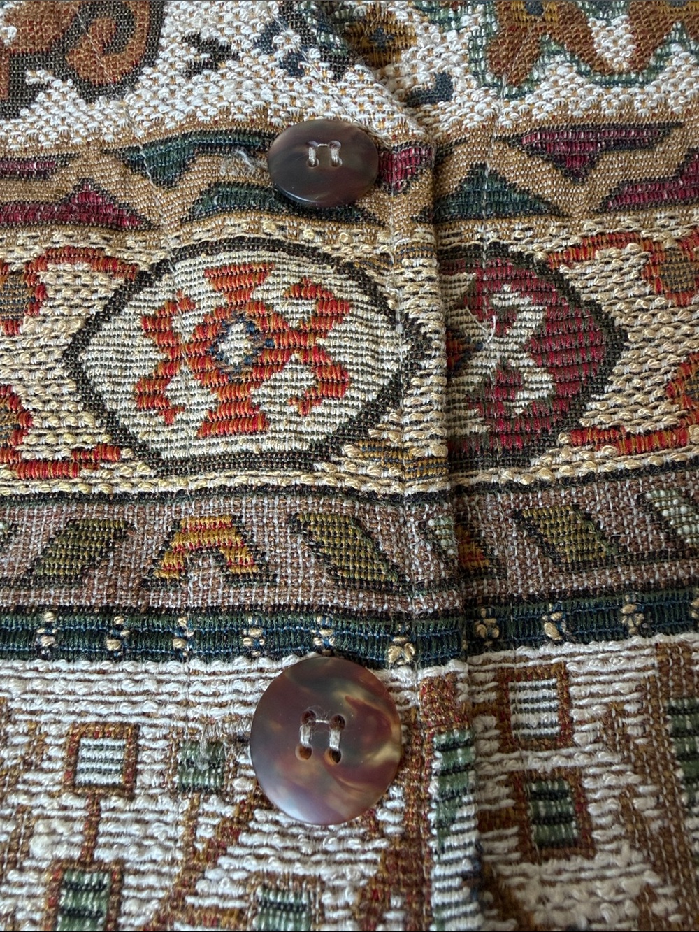 Patterned button-front vest - Picture 3 of 3